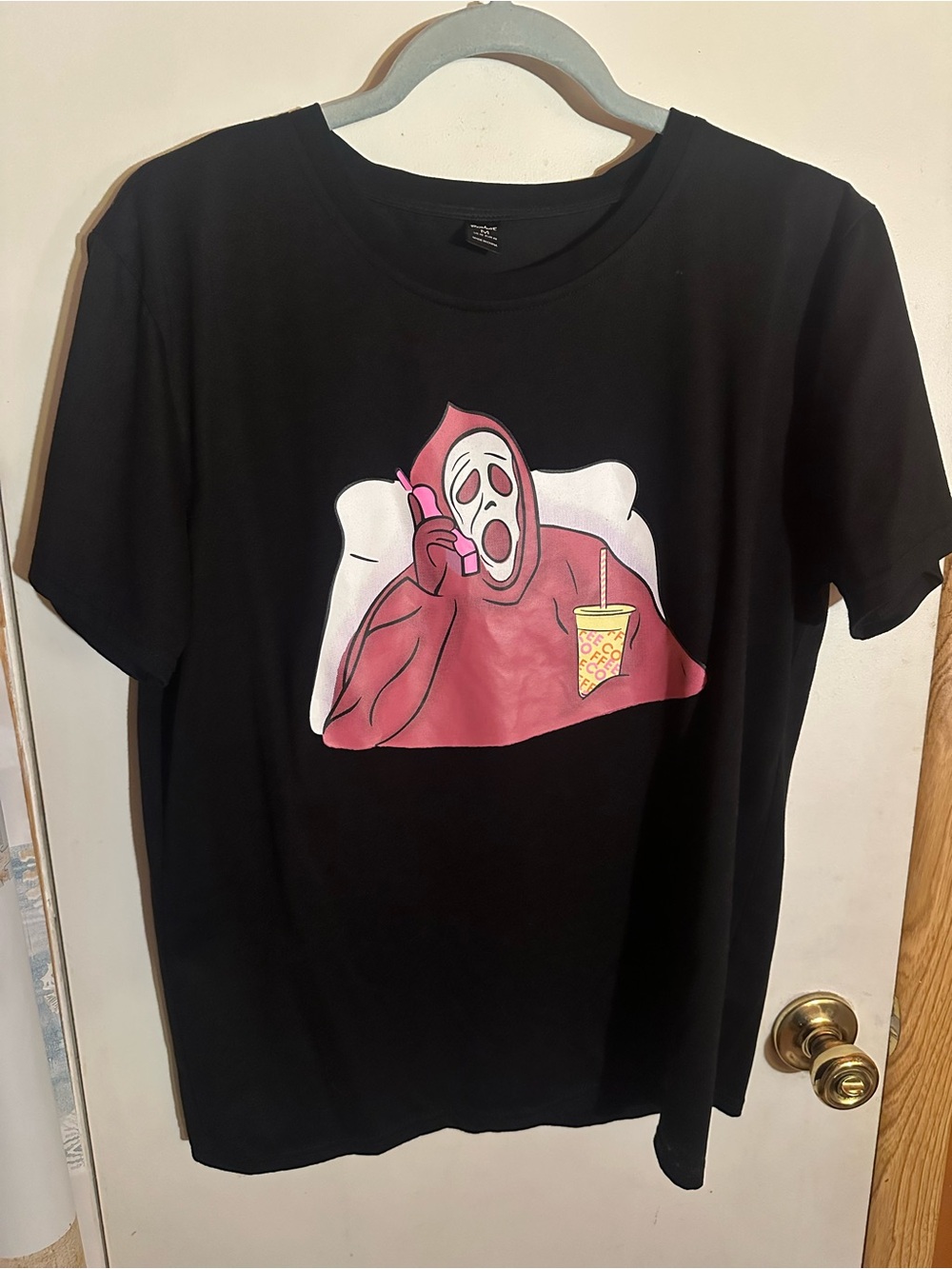 ROMWE Black Graphic Tee with Pink and Yellow Accents
